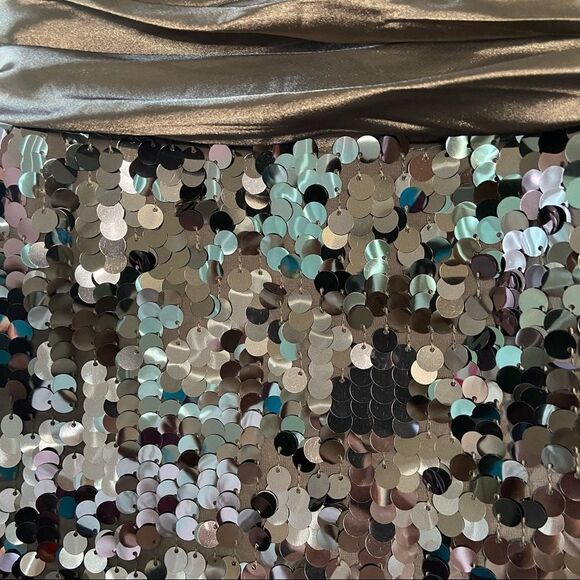 FOREVER 21 Beautiful Sequined Party Mini Prom Dress - Picture 11 of 14